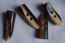 lotto 4 BOTTONI in OSSO -CORNO